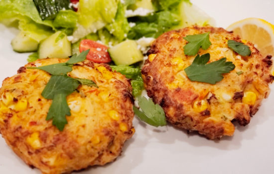Baked (or Air Fryer) Corn & Crab Cakes with Garlic Aioli