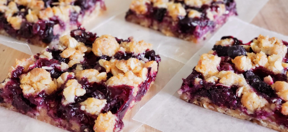 Blueberry Oatmeal Crumble Bars