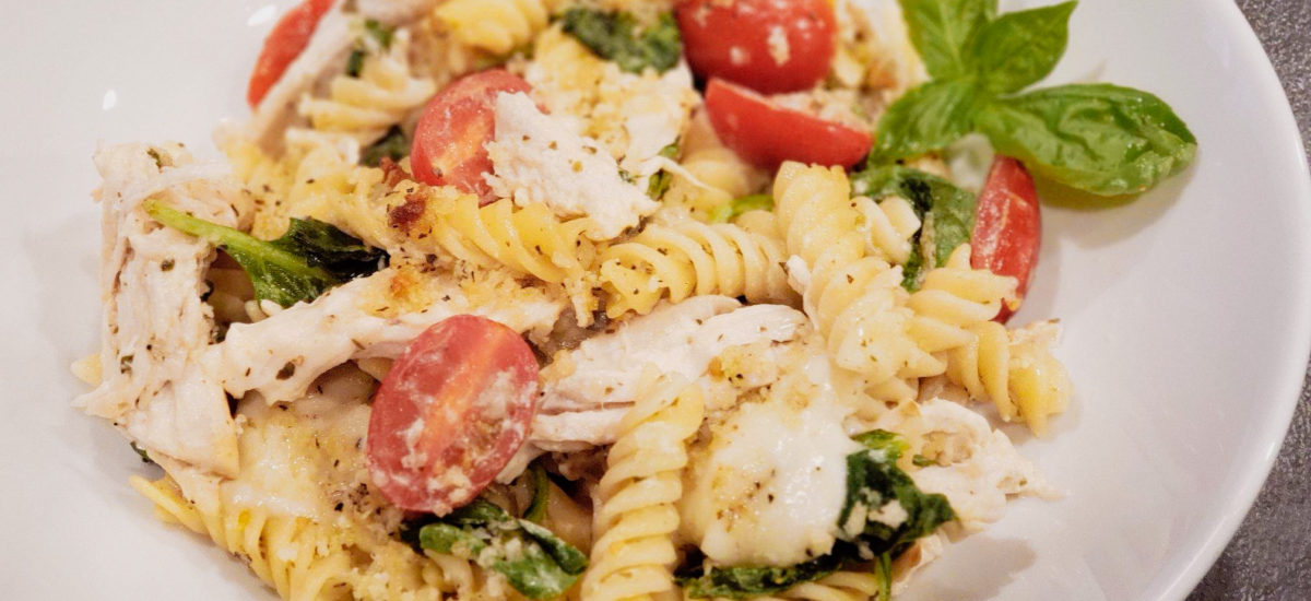 Pasta Bake with Chicken, Tomatoes & Spinach