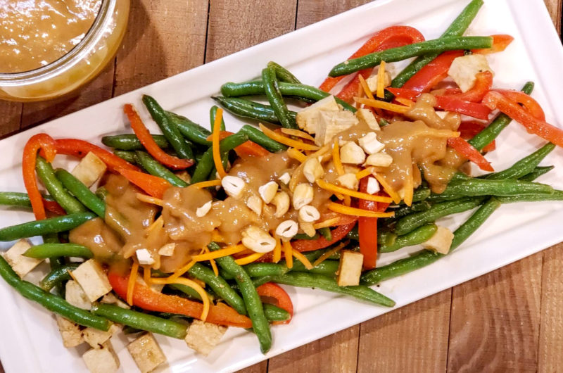 Simple Thai Green Beans & Tofu with Peanut Sauce