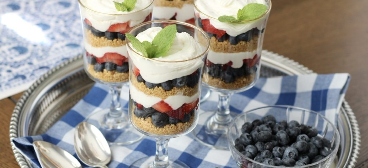 Beautiful No-Bake Berry Cheesecake Parfaits