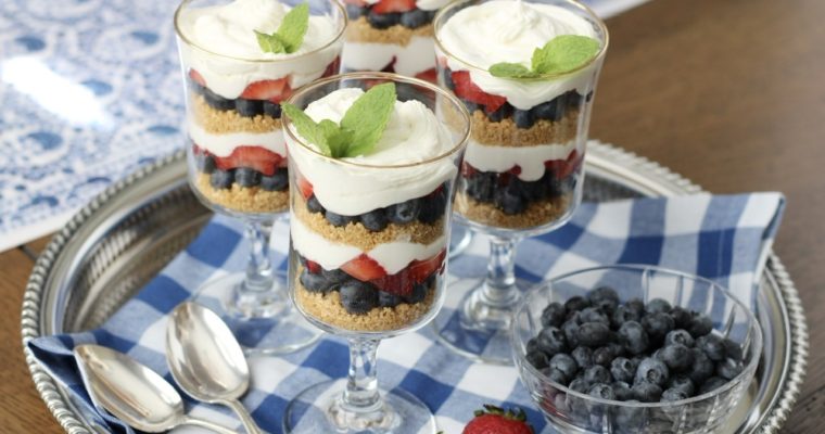 Beautiful No-Bake Berry Cheesecake Parfaits