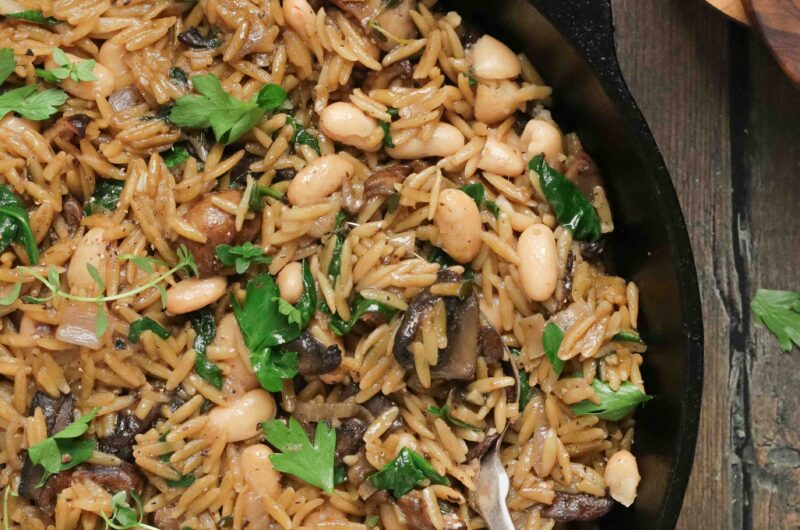 Hearty Mushroom and White Bean Orzo