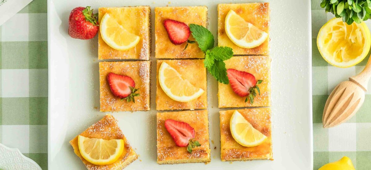 Easy & Delicious Lemon Gooey Butter Cake